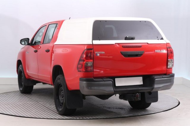 Toyota Hilux  2.4 D-4D Active