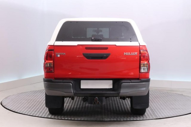 Toyota Hilux  2.4 D-4D Active