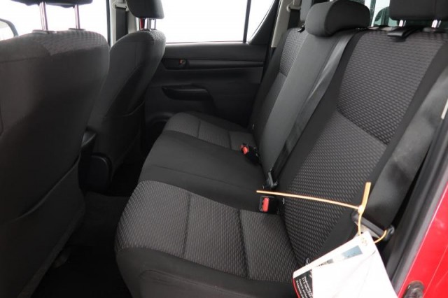 Toyota Hilux  2.4 D-4D Active