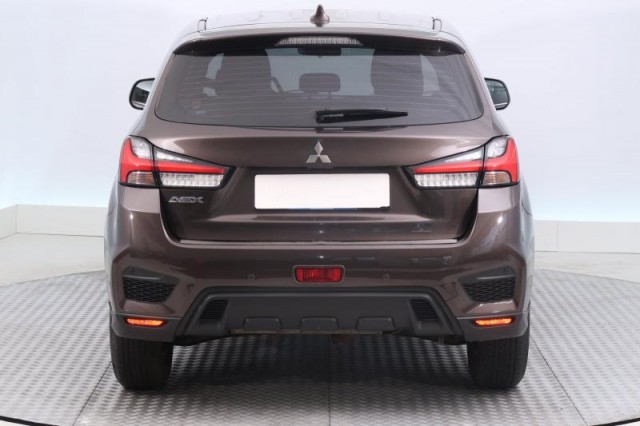 Mitsubishi ASX  2.0 MIVEC 