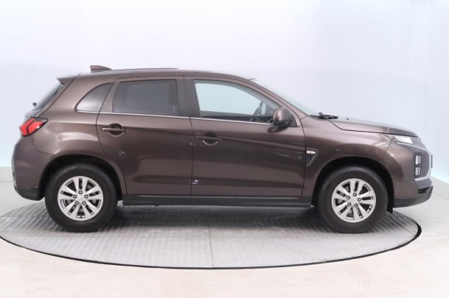 Mitsubishi ASX  2.0 MIVEC 