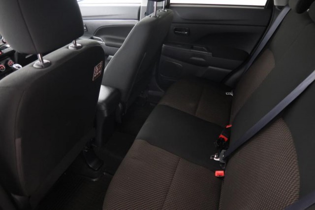 Mitsubishi ASX  2.0 MIVEC 