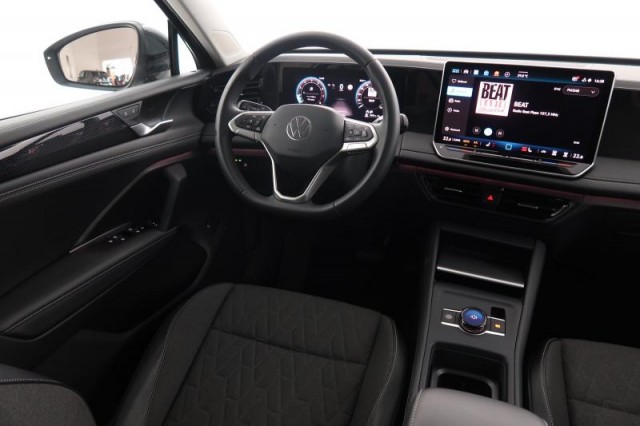 Volkswagen Tiguan  1.5 eTSI 