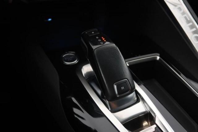 Peugeot 5008  PureTech 130 