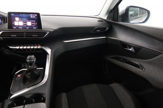 Peugeot 3008  1.6 BlueHDi 