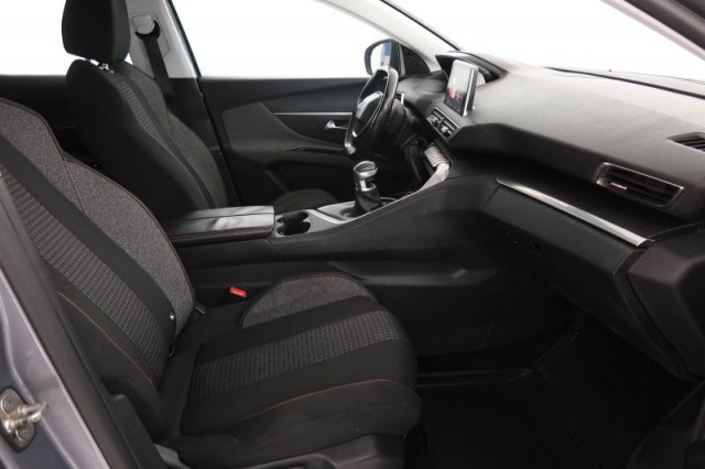 Peugeot 3008  1.6 BlueHDi 