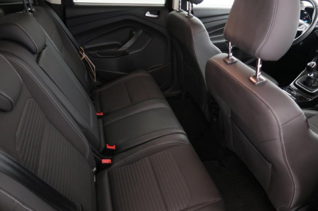Ford Kuga  1.5 EcoBoost Titanium
