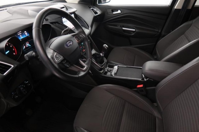 Ford Kuga  1.5 EcoBoost Titanium