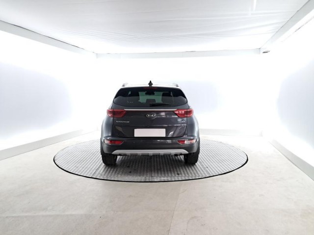 Kia Sportage  2.0 CRDi 