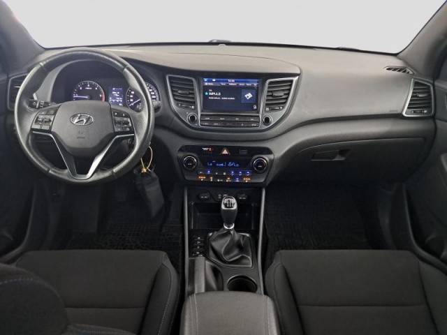 Hyundai Tucson  1.7 CRDi Trikolor