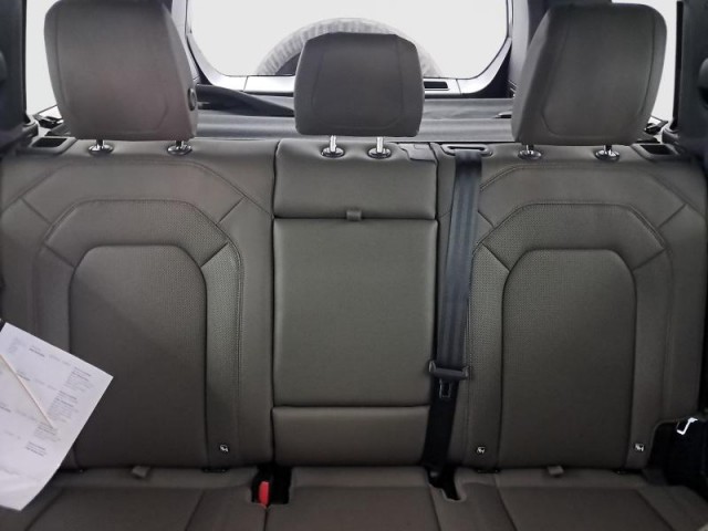 Land Rover Defender  D250 AWD 