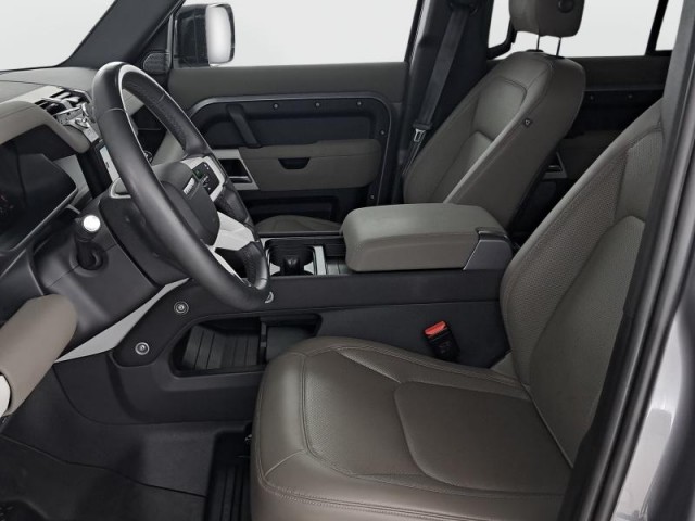Land Rover Defender  D250 AWD 