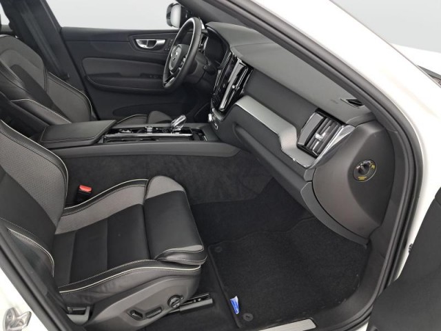 Volvo XC60  B4 AWD 
