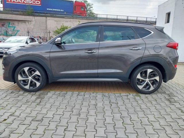 Hyundai Tucson  2.0 CRDi 
