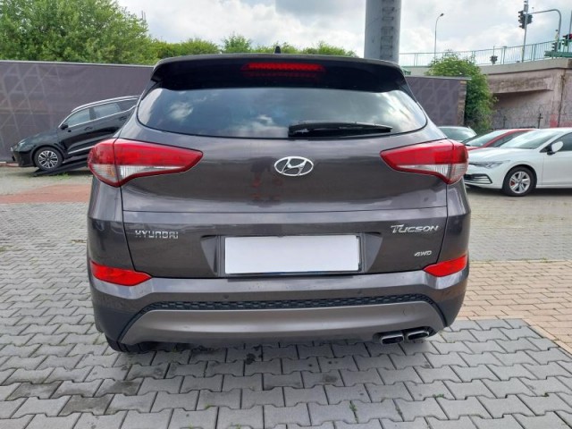 Hyundai Tucson  2.0 CRDi 