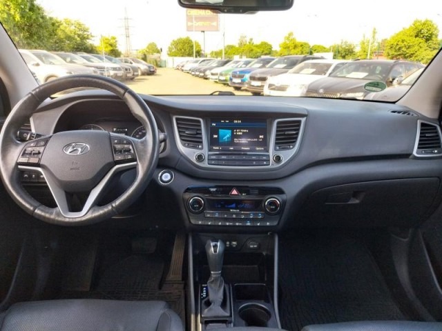Hyundai Tucson  2.0 CRDi 