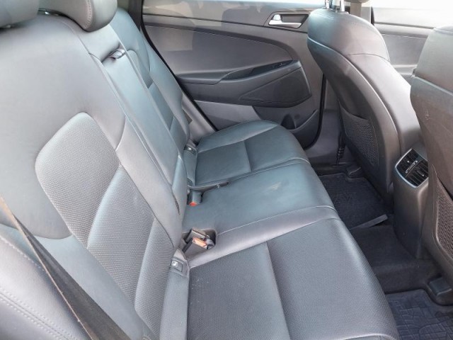 Hyundai Tucson  2.0 CRDi 