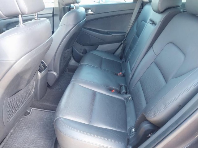 Hyundai Tucson  2.0 CRDi 