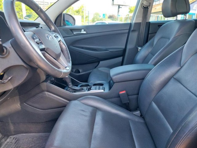 Hyundai Tucson  2.0 CRDi 