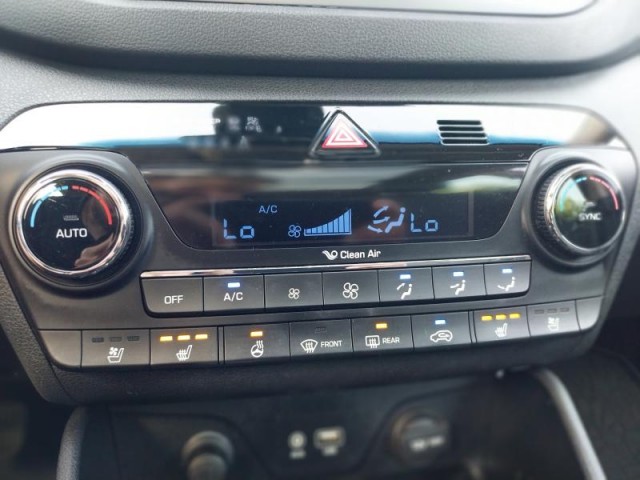 Hyundai Tucson  2.0 CRDi 