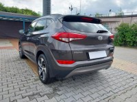 Hyundai Tucson  2.0 CRDi 