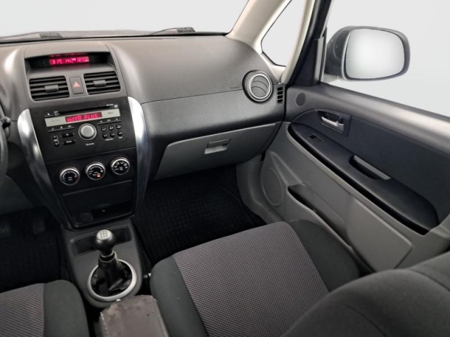 Suzuki SX4  1.6 VVT 