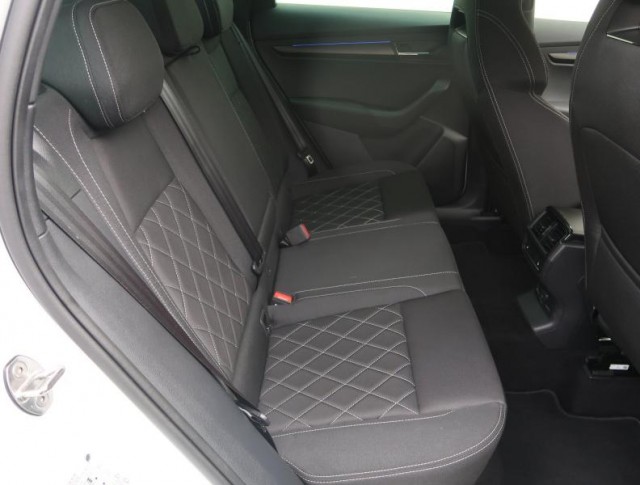 Škoda Karoq  1.5 TSI Sportline