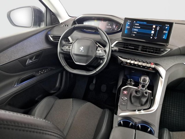 Peugeot 5008  PureTech 130 
