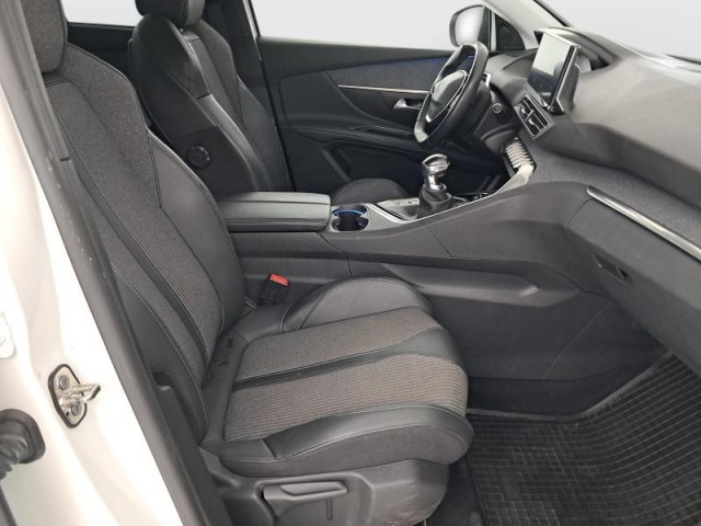 Peugeot 5008  PureTech 130 