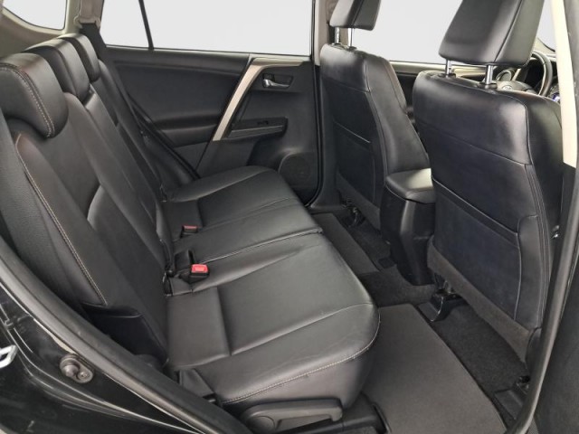 Toyota RAV 4  2.2 D-4D Selection