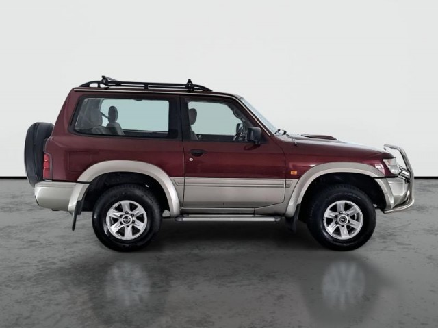 Nissan Patrol  3.0 DTi 
