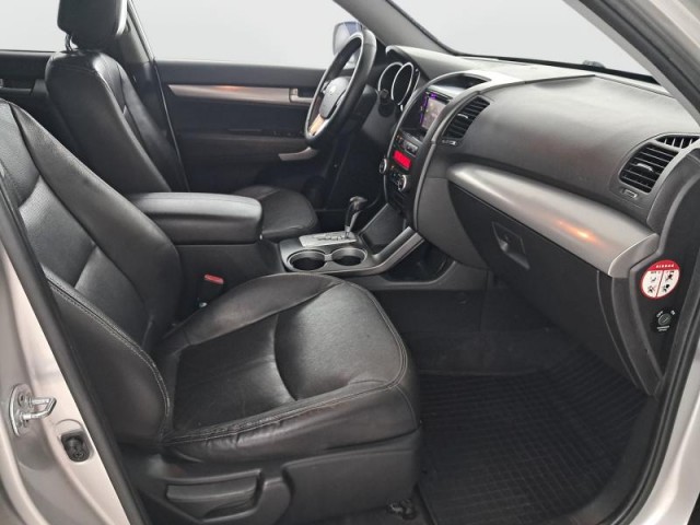 Kia Sorento  2.2 CRDi 