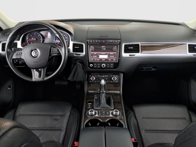 Volkswagen Touareg  3.0 TDI 