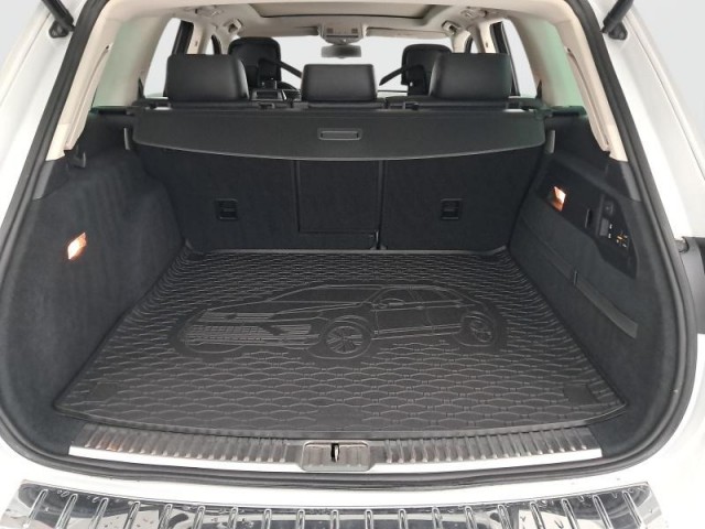 Volkswagen Touareg  3.0 TDI 