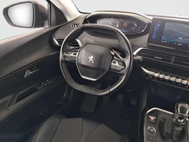 Peugeot 3008  1.2 PureTech 
