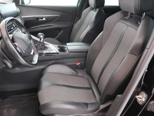 Peugeot 3008  1.2 PureTech Allure Pack