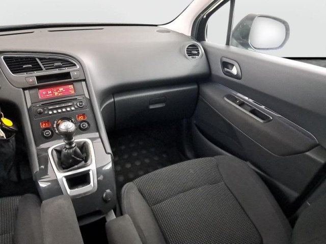 Peugeot 5008  1.6 HDi 