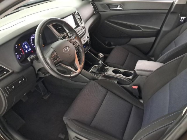 Hyundai Tucson  1.7 CRDi Trikolor