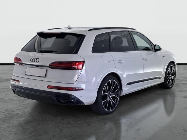 Audi Q7  55 TFSI S-Line