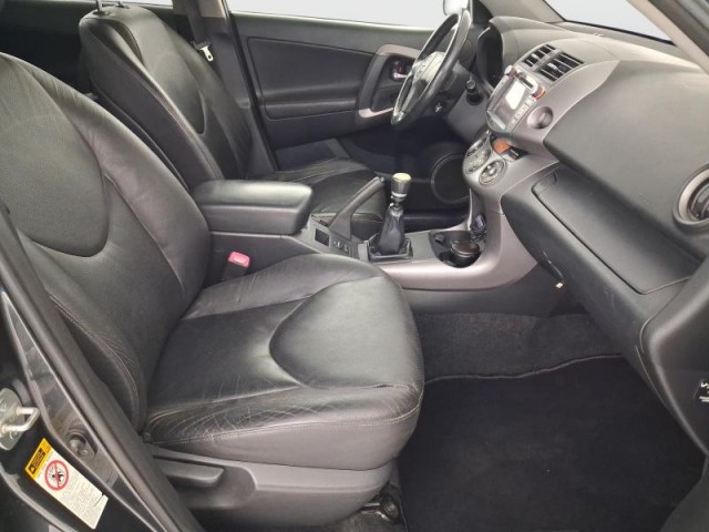 Toyota RAV 4  2.2 D-CAT Executive