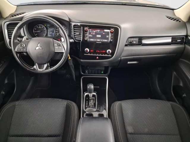 Mitsubishi Outlander  2.0 Intense