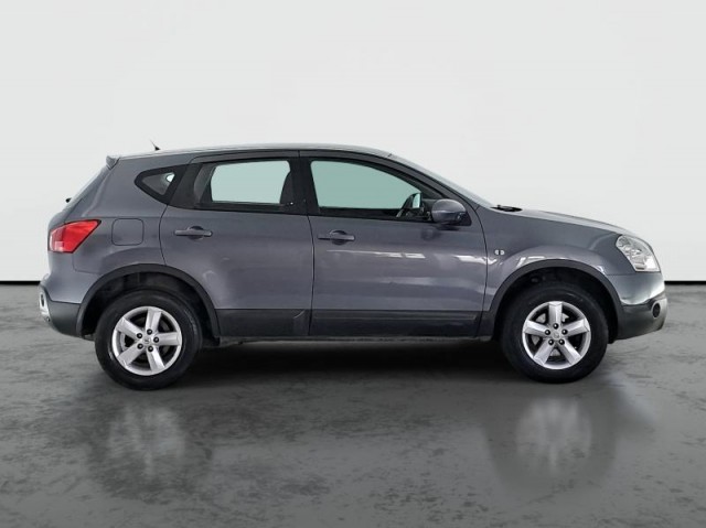 Nissan Qashqai  2.0 