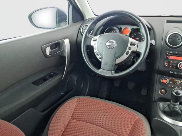 Nissan Qashqai  2.0 