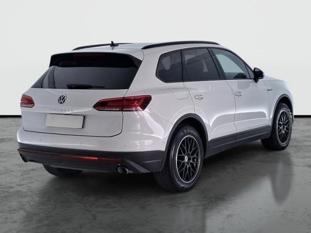 Volkswagen Touareg  3.0 TDI 
