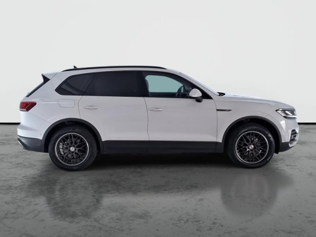 Volkswagen Touareg  3.0 TDI 