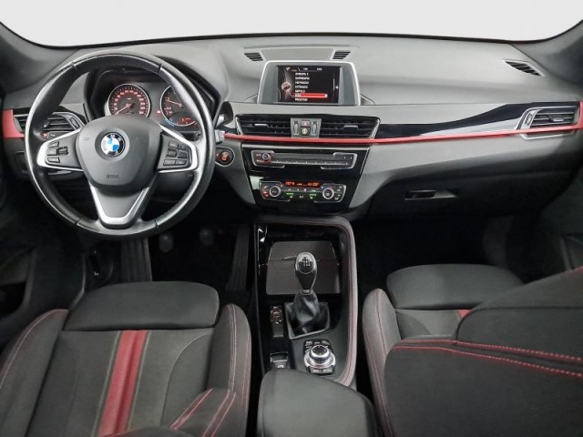 BMW X1  sDrive18d Sport Line