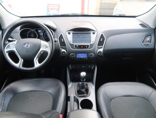 Hyundai ix35  2.0 CRDi 