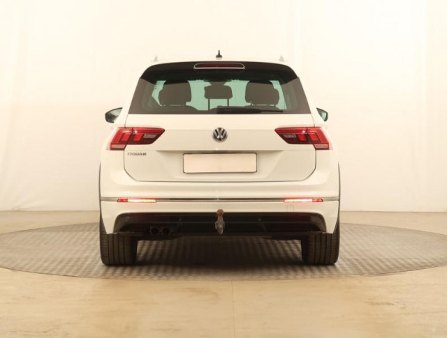 Volkswagen Tiguan  1.4 TSI R-Line