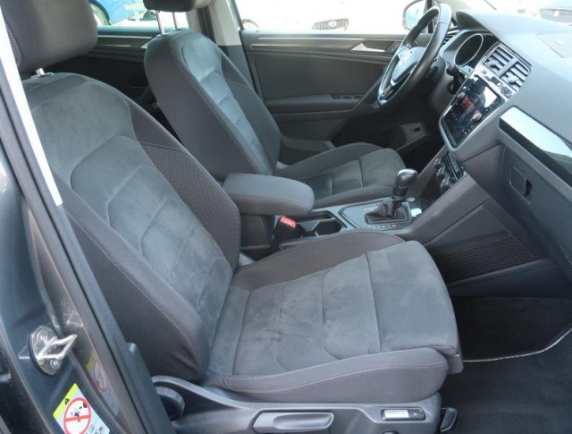 Volkswagen Tiguan  1.5 TSI 