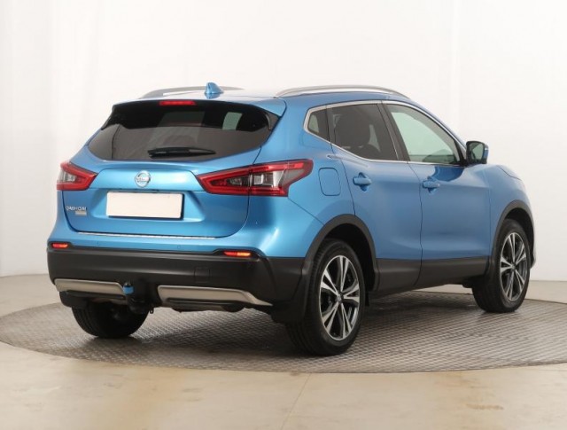 Nissan Qashqai  1.6 DIG-T N-Connecta